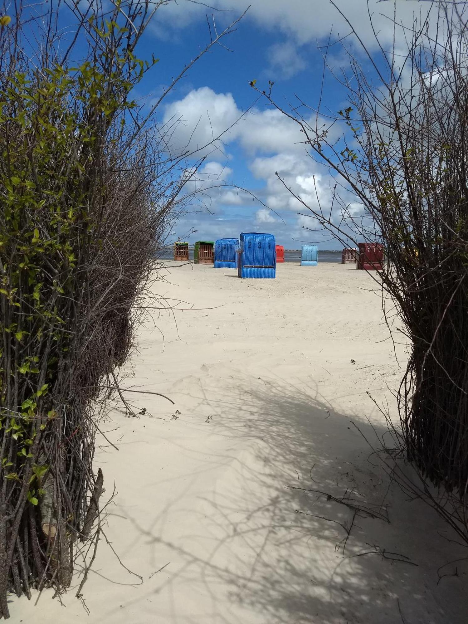 Drei-Insel-Blick Nessmersiel Exterior foto