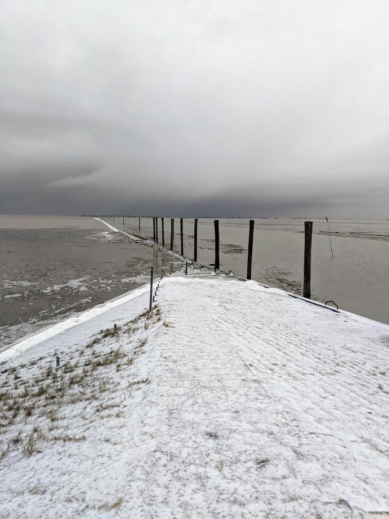 Drei-Insel-Blick Nessmersiel Exterior foto
