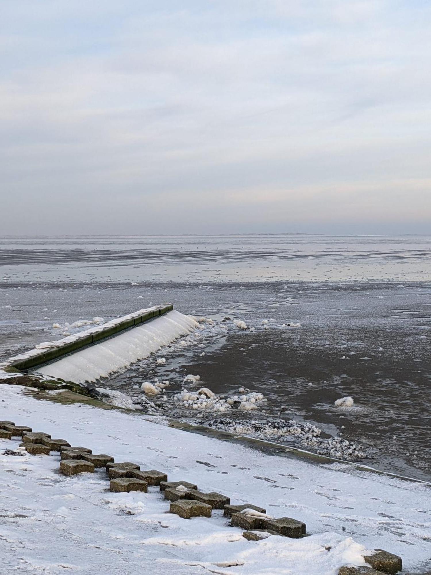 Drei-Insel-Blick Nessmersiel Exterior foto