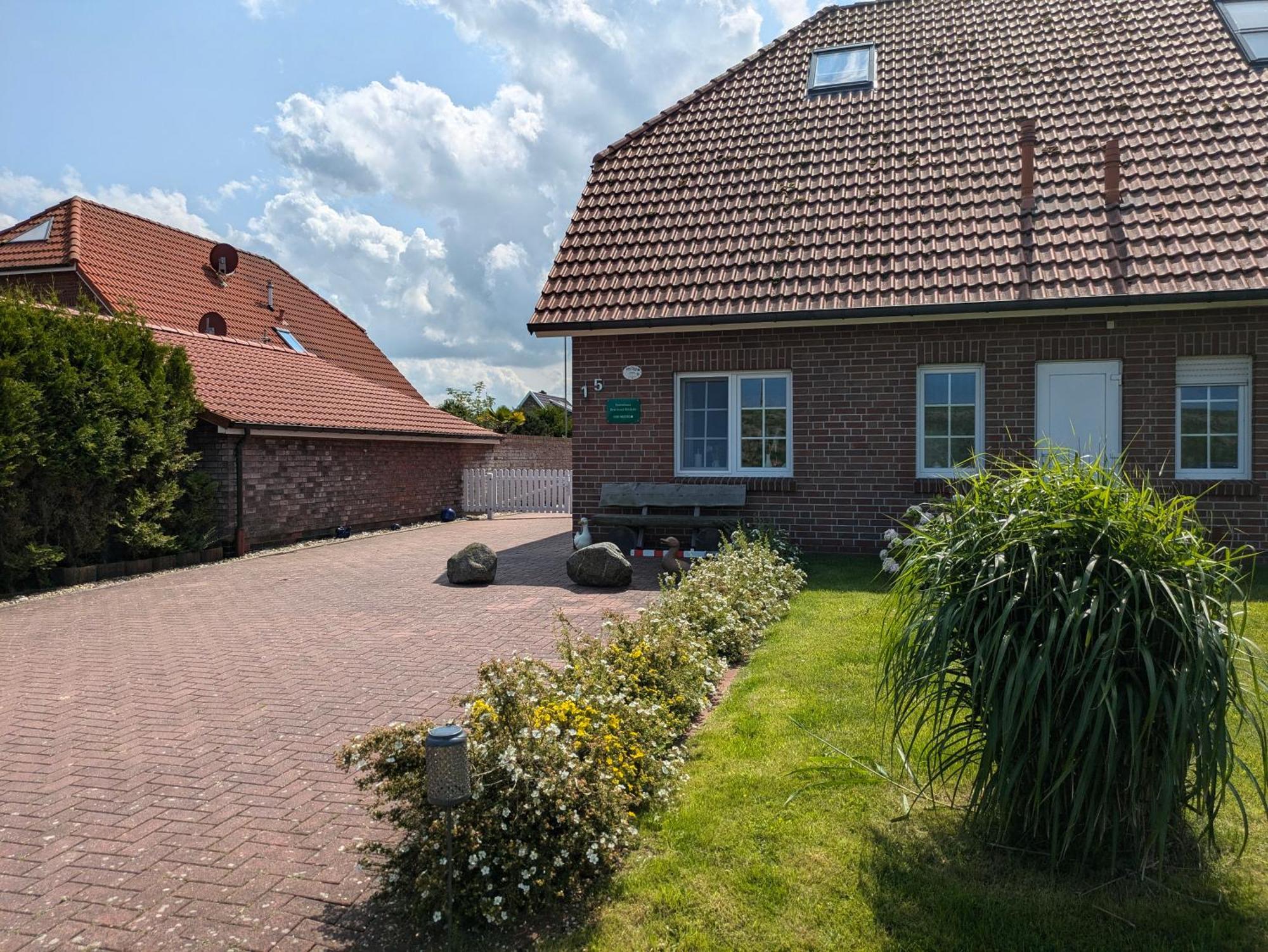 Drei-Insel-Blick Nessmersiel Exterior foto